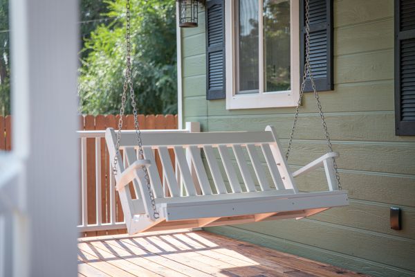 Cost of Porch Swing Installation in Sheboygan
